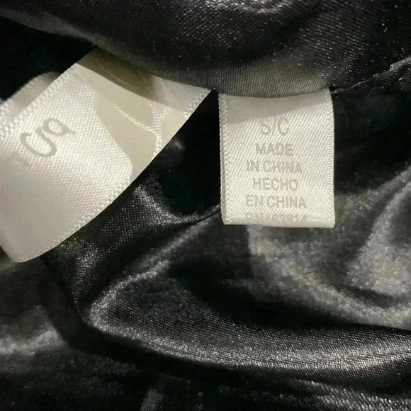 Green Tea Black Vest - Picture 5 of 13